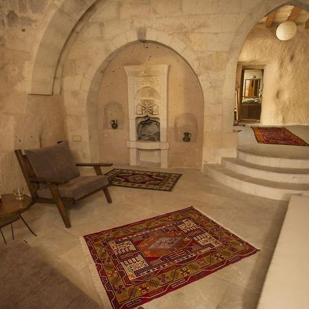 אוצ'יסר Helike Cave Suites חדר תמונה